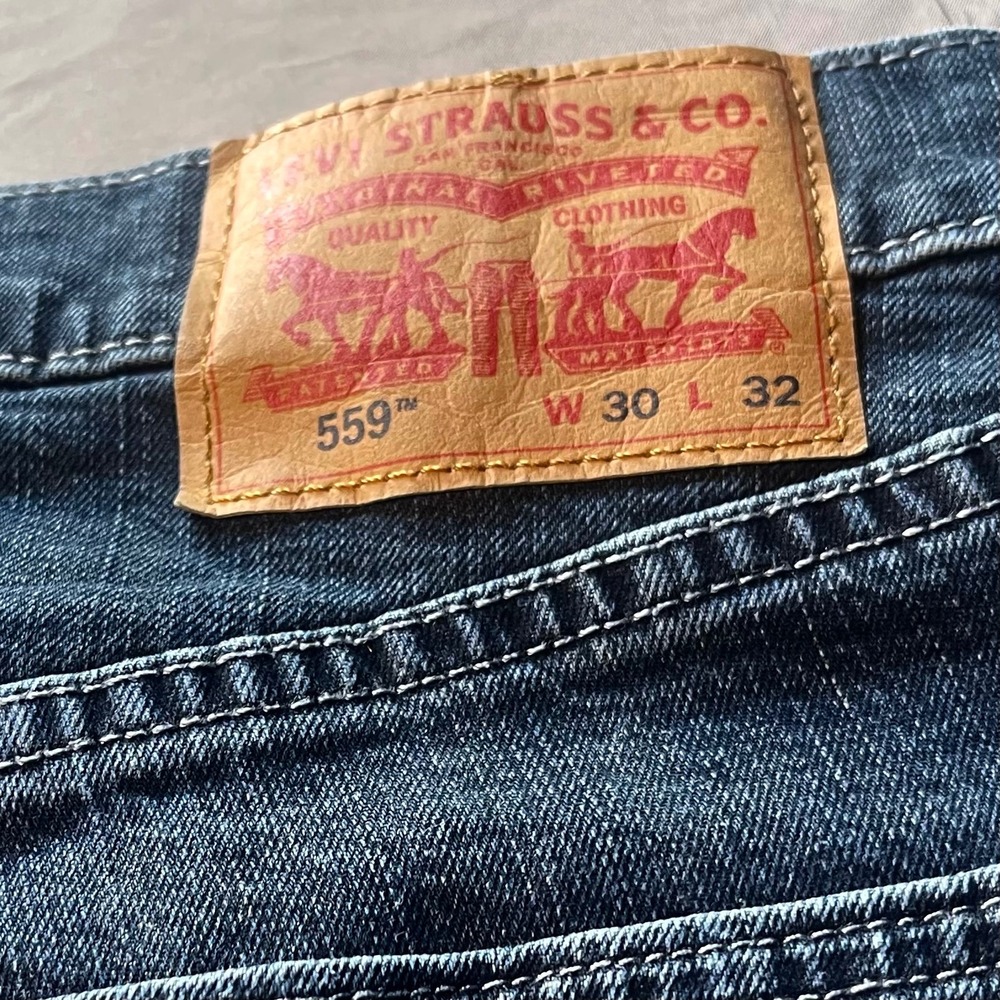 Levi's 559 Jeans Mens 30x32 Relaxed Straight Blue Denim Medium Dark Wash - Picture 3 of 6